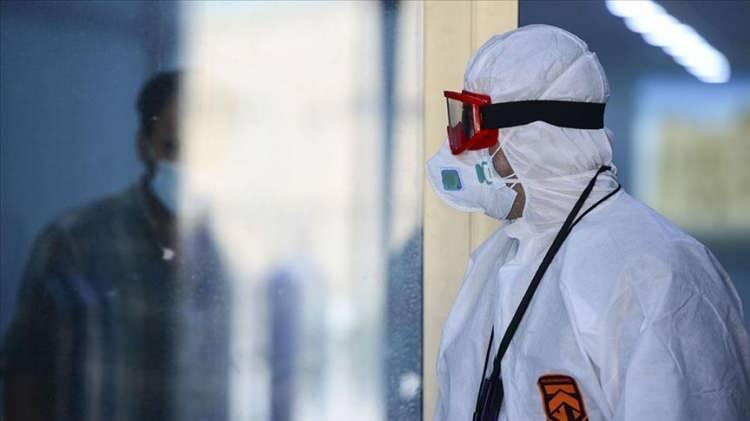 <p>Ghebreyesus, dünyada Kovid-19 kaynaklı ölümlere ilişkin son gelişmeleri ise "Haftalık Kovid-19 ölümlerindeki düşüş sürmekte ve an itibarıyla bu yılın en düşük rakamlarında seyretmektedir." ifadeleriyle değerlendirdi.</p>
<p> </p>