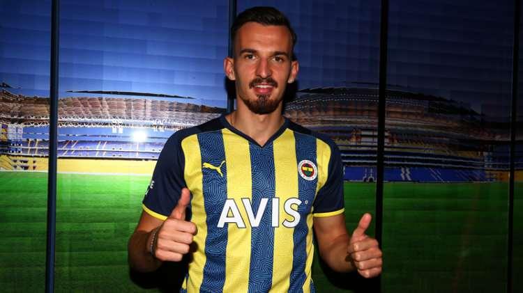 <p><br />
Mergim Berisha - Fenerbahçe<br />
<br />
Piyasa değeri: 10.00 mil. €</p>
