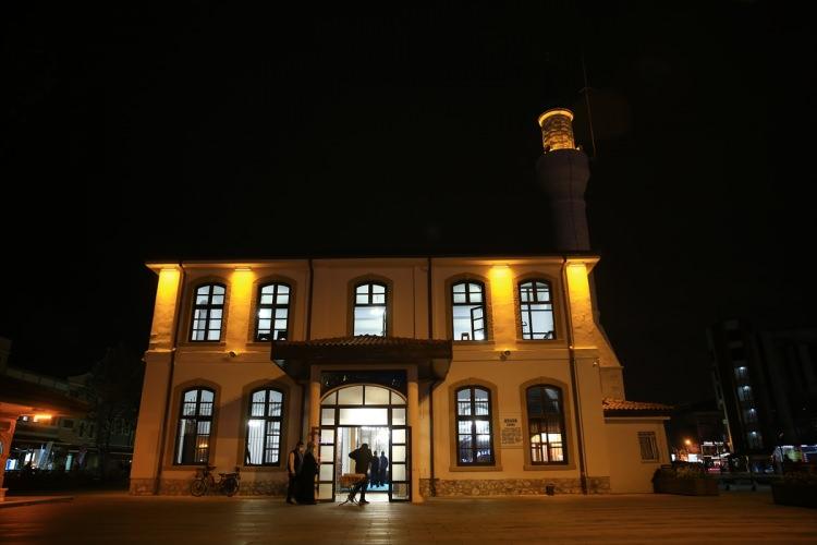 <p><strong>SAKARYA</strong></p>

<p>Sakarya'da Mevlit Kandili nedeniyle tarihi Orhan Gazi Camisi'nde program ger&ccedil;ekleştirildi.</p>

<p>&nbsp;</p>
