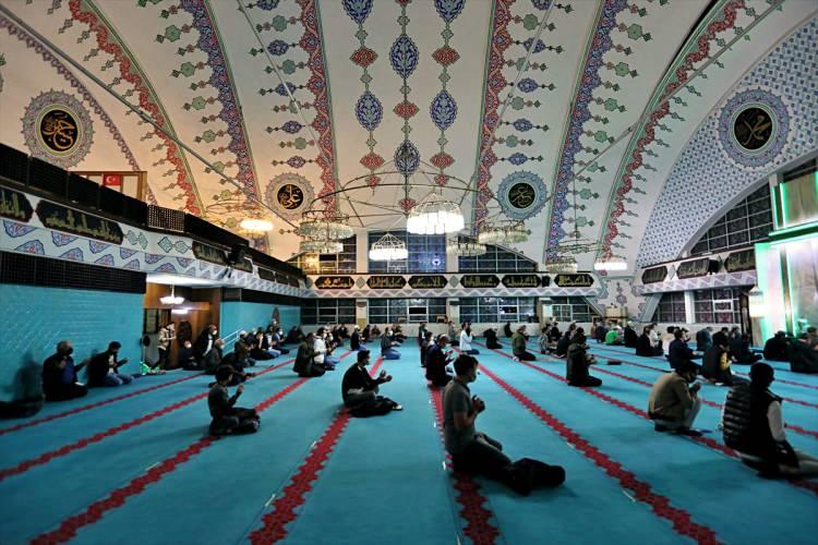 <p><strong>SAMSUN</strong></p>

<p>Samsun'da Mevlit Kandili dolayısıyla Site Cami'sinde program d&uuml;zenlendi.</p>

<p>&nbsp;</p>
