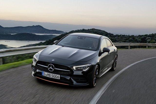 <p>CLA’da ise<strong> 305 bin TL</strong> için, 12 ay vadeli, yüzde 1.44 faizli kredi yer alıyor.</p>
<p> </p>
