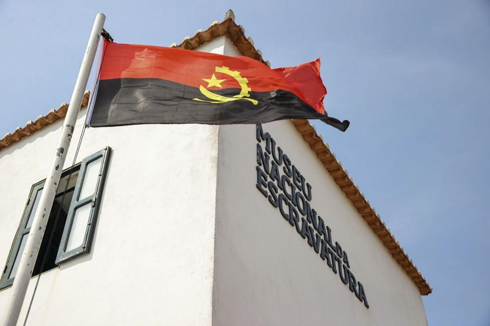 <p>Angola'nın başkenti Luanda'nın Morro da Cruz bölgesindeki Kölelik Müzesi, geçmişte ülkeyi ağır hasara uğratan kölelik tarihini ziyaretçilere gösteriyor.</p>
<p> </p>