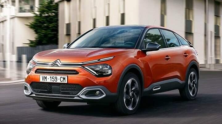 <p><strong>CİTROEN</strong></p>

<p>Citroen’den yapılan açıklamada “Citroen C4 ise 249 bin TL’den başlayan fiyatlarla alıcılarını beklerken, kredi kampanyasının geçerli olduğu donanım versiyonlarında 55 bin TL için 12 ay vade ve yüzde 0,99 faizli kredi imkânı sağlanıyor” denildi.</p>
