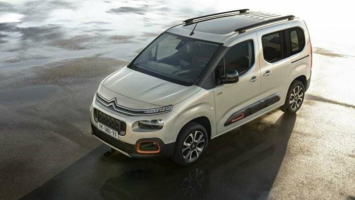 <p><strong>CİTROEN</strong></p>

<p>Citroen Berlingo Kombi, 40.000 TL 12 ay vade ve sıfır faizli kampanyası sürüyor. Yeni Berlingo Kombi’yi peşin alırsanız 223.000 TL’ye satıyor.</p>
