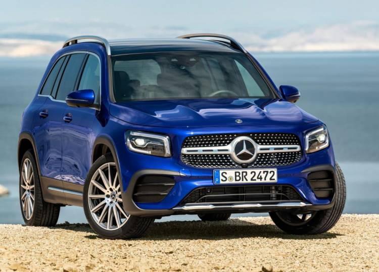 <p><strong>MERCEDES</strong></p>
<p>Mercedes-Benz C-Serisi Sedan otomobillerde 355.000 TL krediye bu aya özel, 12 ay, yüzde 1,44 faizli kredi fırsatı sunuluyor. Yeni Mercedes-Benz GLB ise Ekim ayında 355.000 TL, 12 ay, yüzde 1,44 faizli kredi imkanı ile satışta.</p>