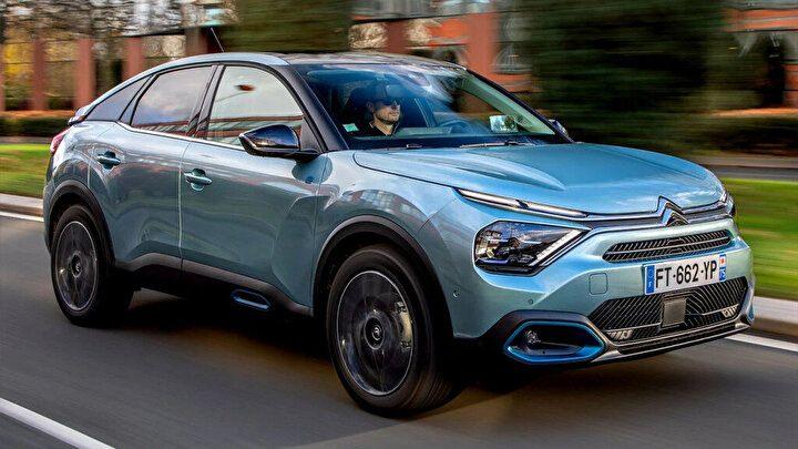 <p>Citroen C4 Feel 1.2 PureTech 100 HP - 6 İleri Manuel : <strong>256.000 lira</strong></p>