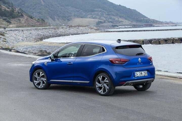<p>Renault Yeni Clio Joy 1.0 Sce 65 bg <strong>169.900 lira</strong></p>