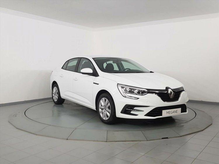 <p>3. <strong>RENAULT MEGANE</strong></p>
<p> 3 BİN 698</p>