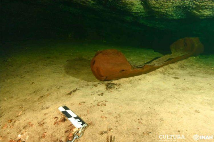 <p>Meksika’nın Yucatan yarımadasında yapılan kazılarda Maya dönemine ait bir kano bulunurken, uzmanlar kanonun bin yıldan eski olduğunu düşünüyor.</p>
