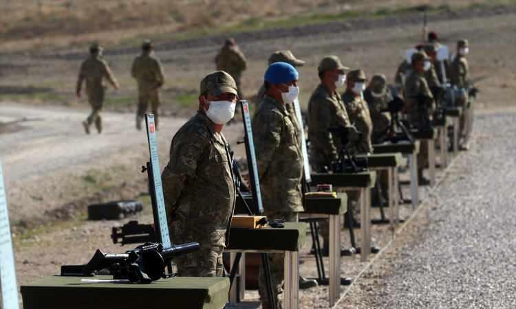 <p>F-4 savaş uçaklarının yanı sıra ATAK taarruz helikopterleri ile 42 silah ve silah sisteminin görev aldığı faaliyet, "Ateşin gücü" sloganıyla icra edildi.</p>

<p> </p>
