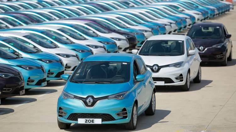 <p><strong>RENAULT</strong></p>
<p>Zoe Zen 80 kW Z.E. 50</p>
<p>Kasım:401 bin 900 TL</p>
<p>Ekim: 370 bin 900 TL</p>
<p> </p>