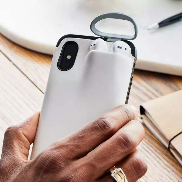 <p>Bu iPhone'un batarya kılıfı AirPod'larınızı da koruyor ve şarj ediyor!</p>
