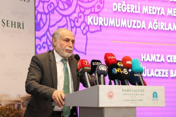 <p>DARÜLACEZE BAŞKANI HAMZA CEBECİ: BİR İŞE VESİLE OLMAK, O İŞİ YAPMAK GİBİDİR</p>
<p>Darülaceze Başkanı Hamza Cebeci de "Bizim inancımızda, kadim medeniyetimizde ve inanç ilkelerimizde bir işe vesile olmak, o işi yapmak gibidir. Basın mensupları bu konuda, binlerce kişiye ulaşma imkanına sahipler. Böyle bir hayır kurumuna insanları sevk etmek çok büyük bir artıdır." dedi.</p>
