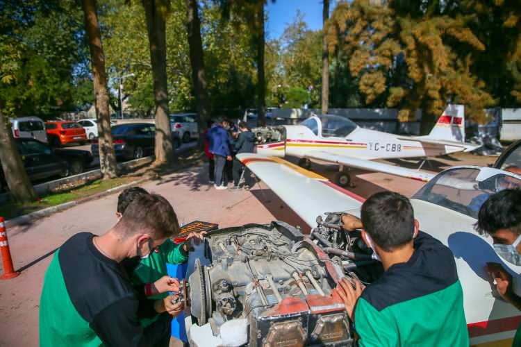 <p> 2019 yılında yapılan yarışmada da Türkiye birincisi olduk. Öğrencilerimiz bu yıl 9 Ekim’de yapılan yarışmada yine Türkiye birinciliğini elde etti. </p>
