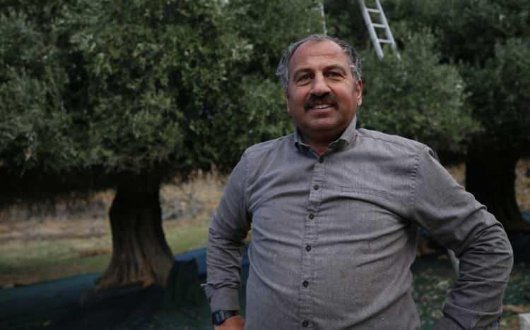 <p>Biz buraya geleli 50 yıl oldu. Örf ve adetlerimize devam ediyoruz. Benim rahmetli babamın bir lafı vardı 'Bir işin başında kendin olmazsan başarılı olamazsın' derdi.</p>