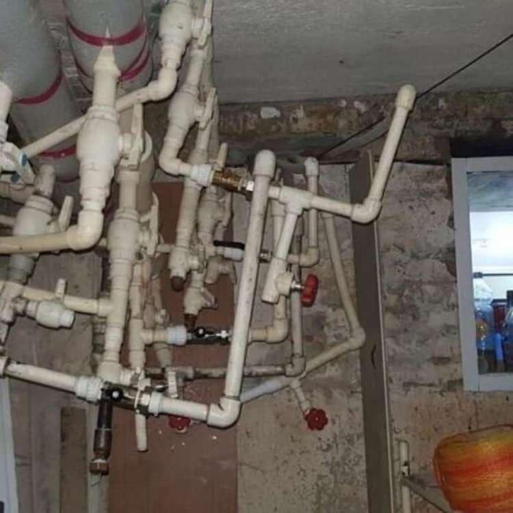 <p>Ancak öyle anlar geliyor ki; evindeki bir problemi çözmek isteyen insanlar, ‘Zihni Sinir’ diye tarif edilebilecek çözümler de üretebiliyor.</p>

<p> </p>
