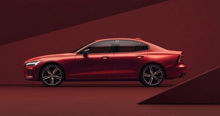 <p>Volvo S60 B5 AWD Inscription Plus Mild Hybrid - Benzin - 1.969 cc.- 250 hp - 8 ileri Geartronic </p>
<p><strong>Fiyatı 761.460 TL</strong></p>