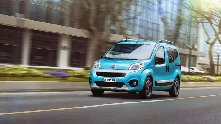 <p><strong>Fiat Fiorino</strong></p>

<p>Fiat'ın minivan modellerinden Fiorino'nun başlangıç paketi olan Pop 145 bin 900 liradan piyasaya sunulurken, Safeline 151 bin 900 lira, Premio paketi 157 bin 900 lira, Urban paketi ise 185 bin 900 liradan satılıyor.</p>
