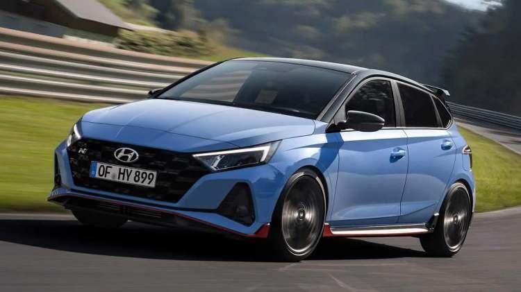 <p><strong>Hyundai i20</strong></p>

<p>Hyundai'nin i20 modelinin fiyatları da 200 bin liranın altından başlarken, donanım paketine göre fiyatları 200 bin liranın üzerine çıkıyor. i20 modelinin 1.4 MPI 6 İleri Düz MT Jump donanımı 189 bin 400 liradan satılıyor.</p>
