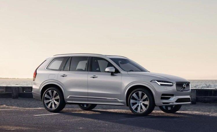 <p>XC90 B5 AWD 7-koltuk Inscription Mild Hybrid Dizel 1.969 cc. 235 hp 8 ileri Geartronic </p>
<p>Fiyatı 1.629.940 TL</p>
<p>XC90 Recharge T8 eAWD 7-koltuk Inscription Plug-in Hybrid Benzin 1.969 cc. 303+87 hp 8 ileri Geartronic </p>
<p><strong>Fiyatı 1.928.480 TL</strong></p>