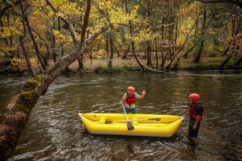 <div>Rafting parkurunun dünyaya tanıtılması için girişimlerde bulunduklarını vurgulayan Aykurt, şunları kaydetti:</div>
<div> </div>
<div>"Dünya Rafting Federasyonuna, Türkiye Rafting Federasyonu aracılığıyla önümüzdeki yıl düzenlenecek Dünya Rafting Şampiyonası'nın burada yapılması için müracaat ettik. </div>