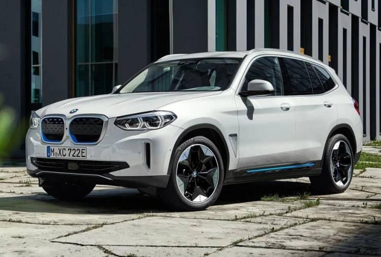 <p>Yeni BMW iX3 - Impressive - Otomatik - Elektrik</p>
<p><strong>Fiyat 1.189.000 TL</strong></p>