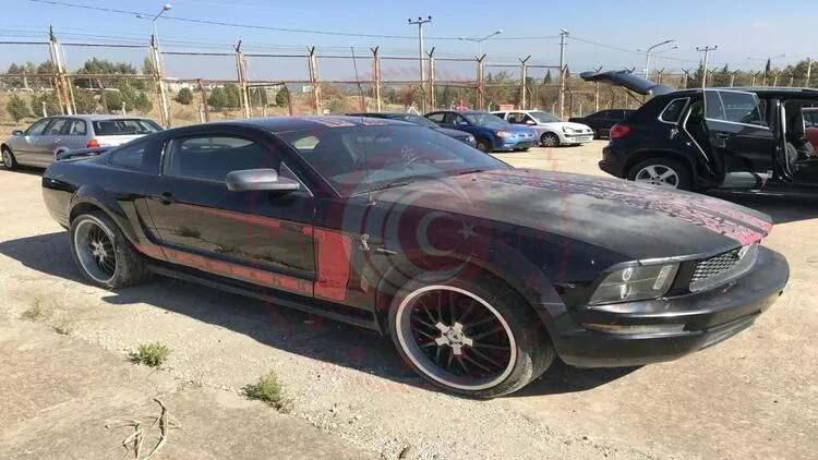 <p><strong>2005 model Ford Mustang</strong><br />
<br />
İhale başlangıç bedeli: 349 bin 500 lira</p>
