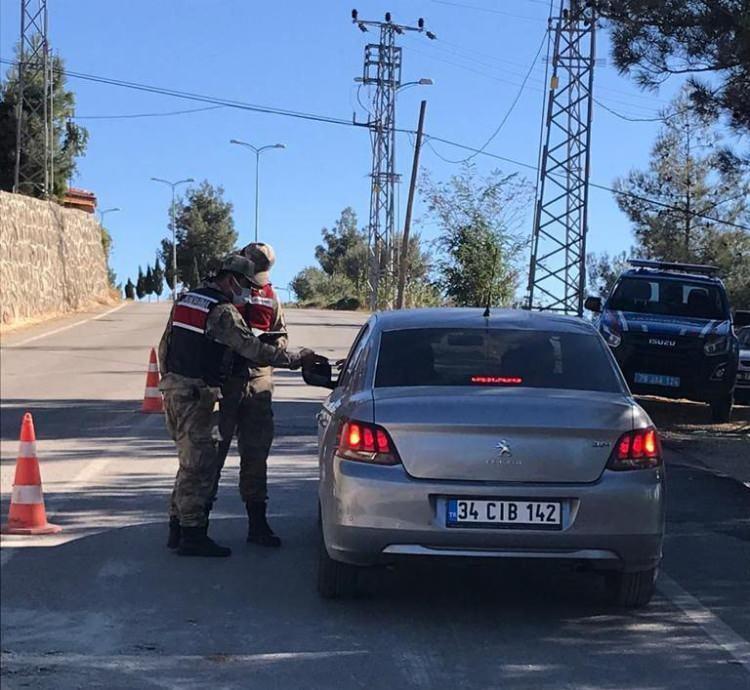 <p>Uygulama; metruk binalar, toplu taşıma yapılan gar/istasyon, iskele/liman, otogar/terminal girişleri, havaalanları güzergâhları, alışveriş merkezleri (AVM) ile eğlence ve etkinlik yapılan fuar, kutlama alanları gibi yerlerde gerçekleştirildi.</p>