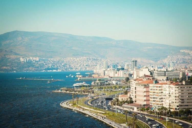 <p>İZMİR<br />
 </p>
