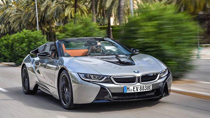 <p><strong>BMW i8</strong></p>
