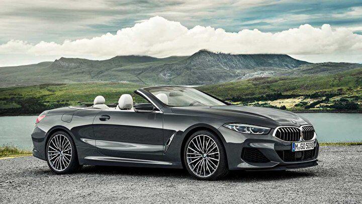 <p><strong>BMW CONVERTIBLE</strong></p>
