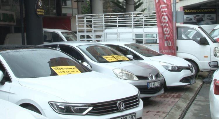 <p><strong>PASSAT İLK SIRADA</strong><br />
<br />
Ekim ayında ikinci el online pazarda en çok tercih edilen ilk 10 markanın en çok satan binek modeli sıralamasında zirve yine değişmedi. Geçen ay ikinci el online binek araç pazarında toplam 99 bin 211 satış gerçekleşti.</p>
