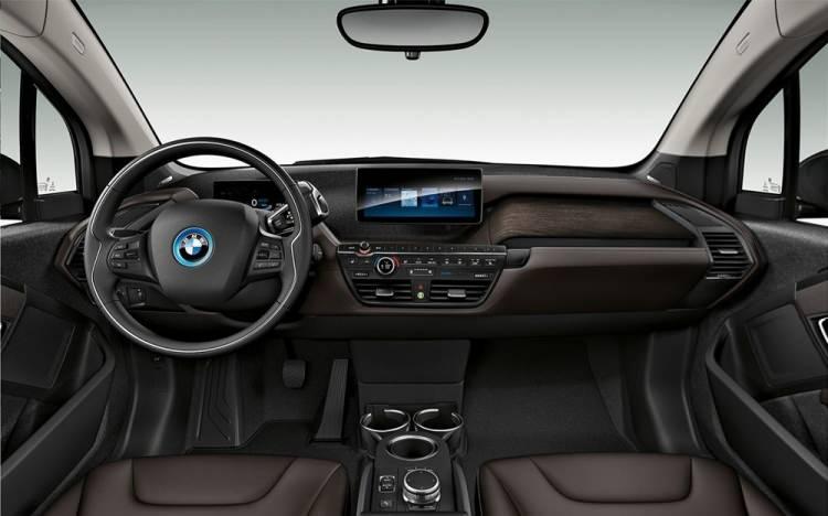 <p>BMW i3s (120 Ah) Edition Electric - Otomatik - 184 bg</p>

<p>Fiyat 761.200 TL</p>
