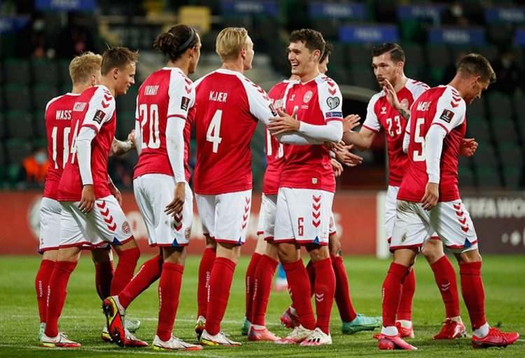 <p>DANİMARKA<br />
<br />
Dünya Kupası Avrupa Elemeleri F Grubu'nda sahasında Avusturya'yı 1-0 mağlup ederek puanını 24'e yükselten Danimarka, Dünya Kupası'na gitmeyi garantiledi.</p>
