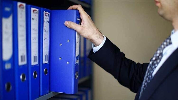 <p>Evli eşi çalışmayan bir vatandaşa 2022 yılında yüzde 35 oranında zam yapılırsa yeni maaşı 2 bin 876 liradan 3 bin 886 liraya çıkacak.</p>

