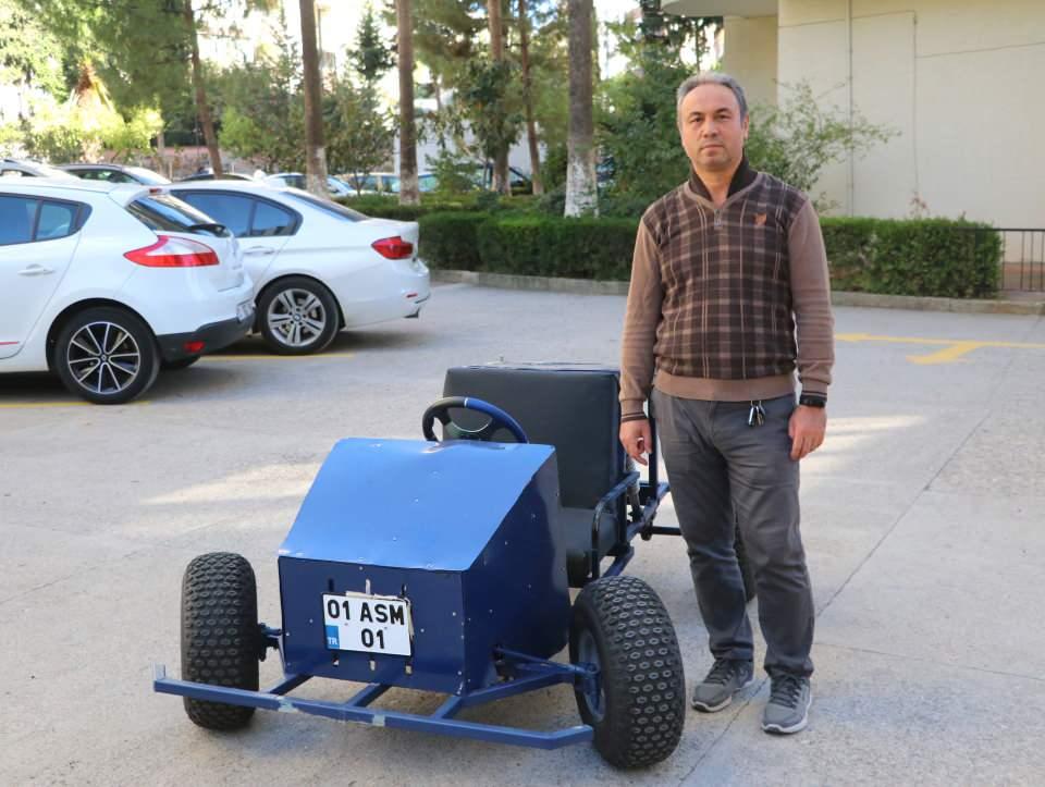 <p>Yerli otomobilimiz de geliyor, Türk insanına imkan verilirse her şeyi yapabilir” dedi.</p>
