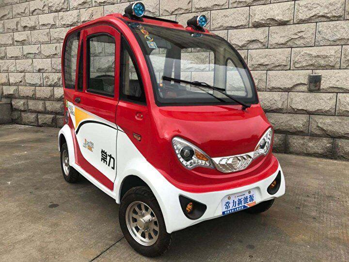 <p>Changli J10, elektrikli bir otomobil. Saatte 35 km maksimum hıza ulaşan otomobil 3 kişilik olacak şekilde dizayn edildi.<br />
</p>