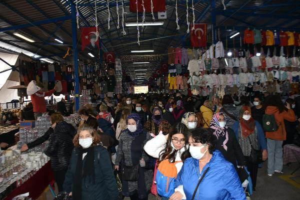<p>Gelen Yunan turistler, gıda ürünleri tercih etmiyor ama Bulgar turistler peynir, et dahil tüm ihtiyaçlarını şehrimizden karşılıyor. Yunan turist kıyafet ve diğer ihtiyaçlarını buradan satın alıyor ama gıda almıyor" diye konuştu.</p>

