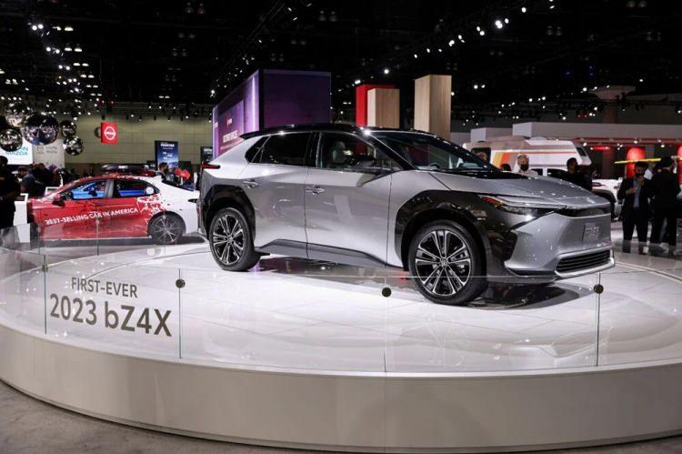 <p>2023 Toyota bZ4X</p>

<p> </p>
