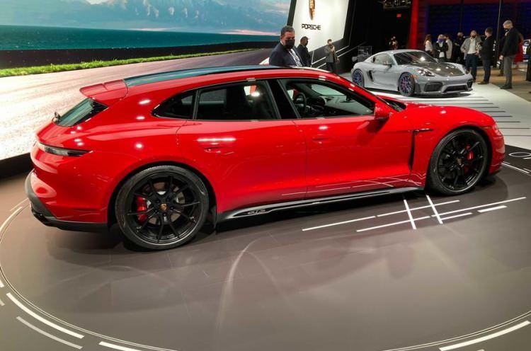 <p>Porsche'nin Taycan </p>
