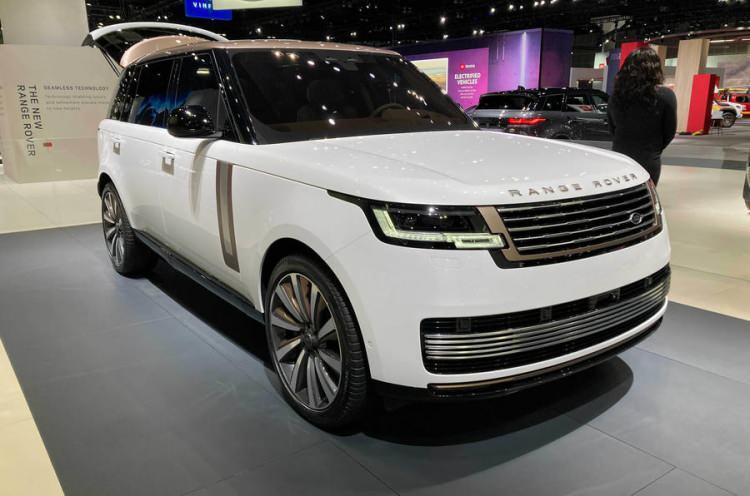 <p>Yeni Range Rover</p>
