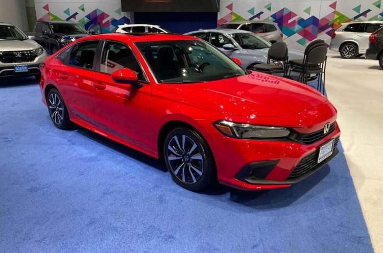 <p>Yeni Honda Civic</p>
