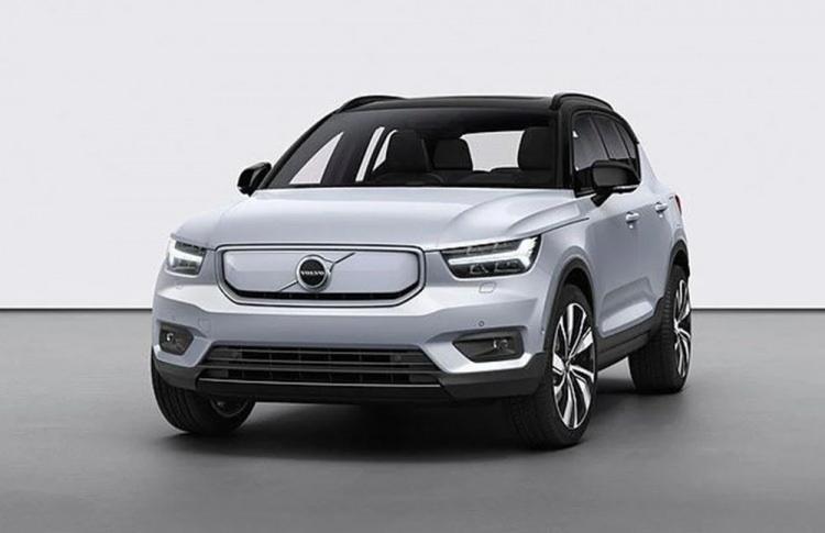 <p><strong>VOLVO</strong></p>

<p> </p>

<p>İsveçli otomobil şirketi Volvo, 2030 yılına kadar tamamen elektrikli olmayı planladığını ve hibritler de dahil olmak üzere içten yanmalı motora sahip tüm arabaları aşamalı olarak kaldırmayı planladığını söyledi.</p>
