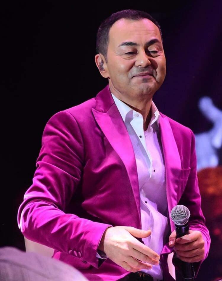 <p><strong><span style="color:#000000">51 yaşındaki Serdar Orta&ccedil;, "10 milyon TL bankaya kredi borcum var. Eski eşim Chloe Loughnan'a 600 bin TL nafaka borcumda var. Benim de aylık yaklaşık 500 bin TL harcamam var" ifadelerini kullandı.</span></strong></p>

<p>&nbsp;</p>
