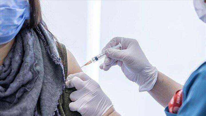 <p>Bu yılın başında deneysel aşıyı olan 36 kişiden alınan birinci aşama deneme verileri, aşının güvenli olduğunu ve güçlü bir bağışıklık tepkisi üretebileceğini gösterdi.</p>

<p> </p>
