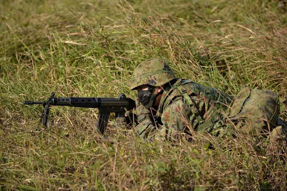 <p> Tatbikat, SDF'nin kara, deniz ve hava entegre operasyonel yeteneklerini geliştirmek ve Japon adalarının savunmasını sağlamayı amaçlıyor.</p>