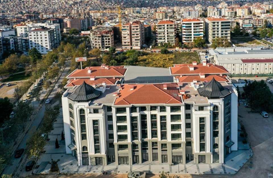 <p>Bu alanın ilk etabında inşa edilen 397 konutun yılbaşında depremzedelere teslim edilmesi bekleniyor.</p>