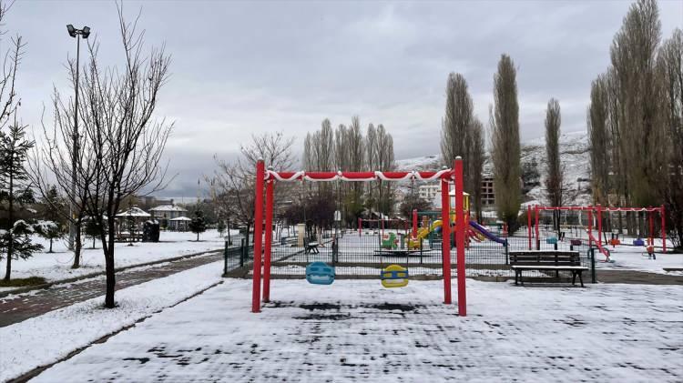 <p>BAYBURT</p>
