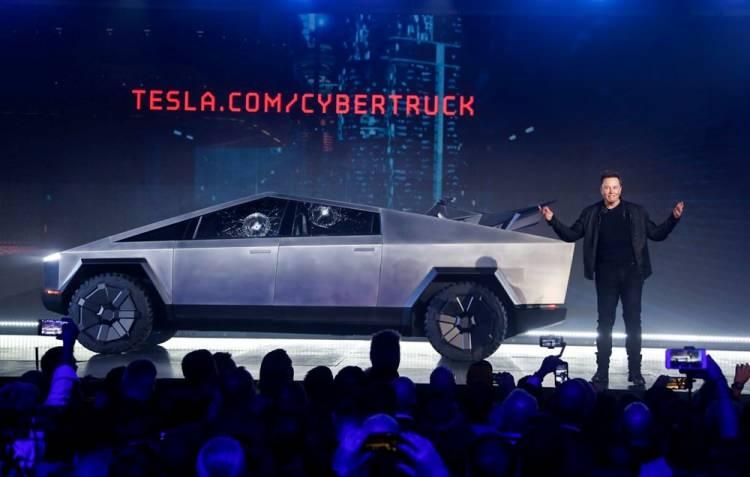 <p>Perşembe günkü lansman, Elon Musk liderliğindeki şirketin Cybertruck'a iltifat etmek için tam boyutlu bir Cyberquad ATV duyurmasından iki yıl sonra geldi. Ancak, Cyberqaud ATV hala üretim aşamasını geçemedi. </p>

<p> </p>
