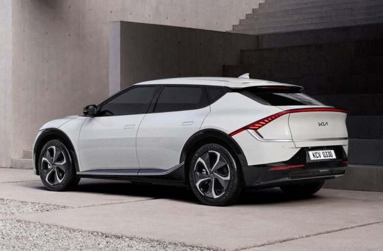 <p><strong>KİA EV6</strong></p>
